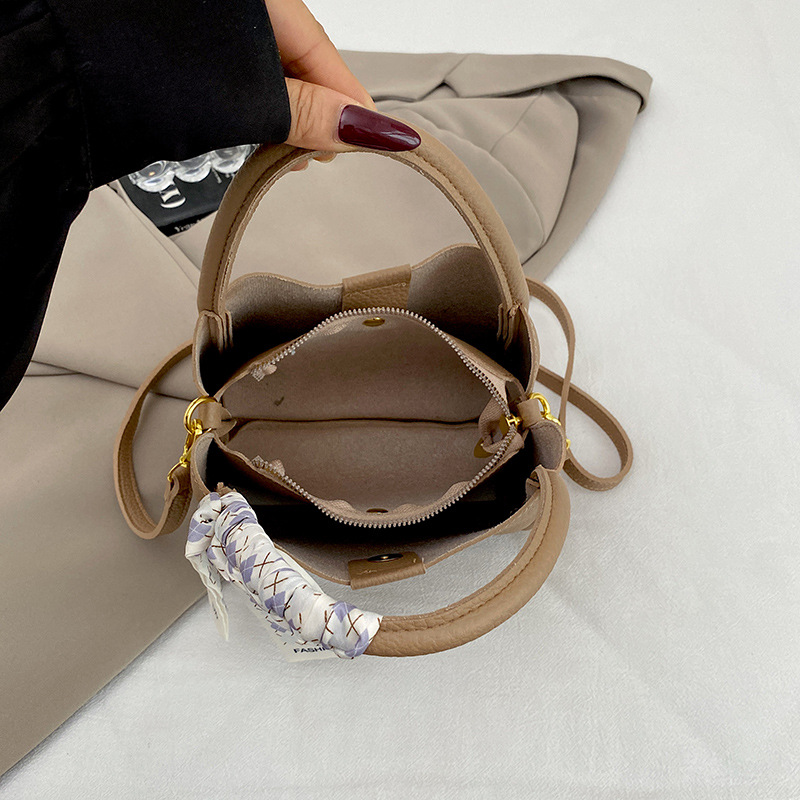 Korean vintage bucket bag for  - đánh giá và giá Vintage Fashion Events