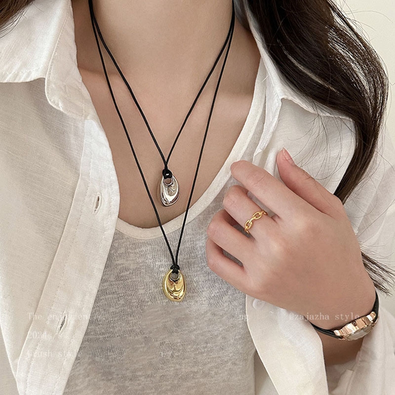 Korean Black Skin Rope Silver  - đánh giá và giá Vintage Fashion Trends 2026
